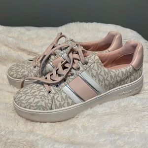 Michael kors fashion sneakers